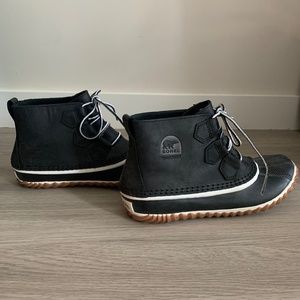 Sorel Women's Boot 7.5 Black & White